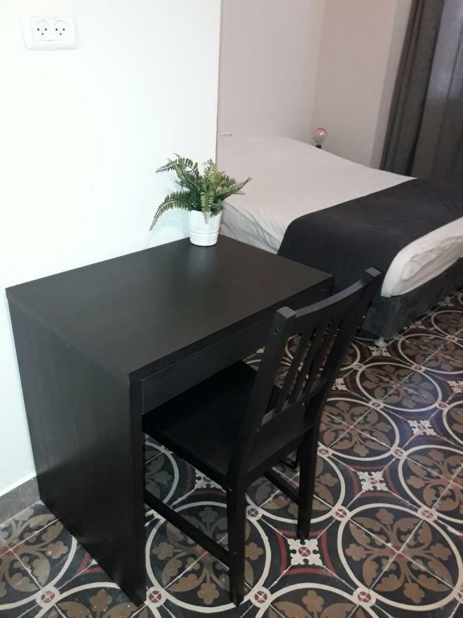 Queen Hotel Yerusalem Bagian luar foto