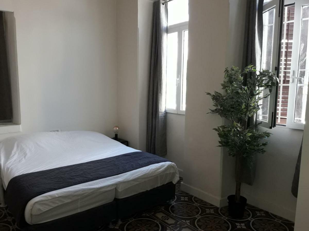 Queen Hotel Yerusalem Bagian luar foto